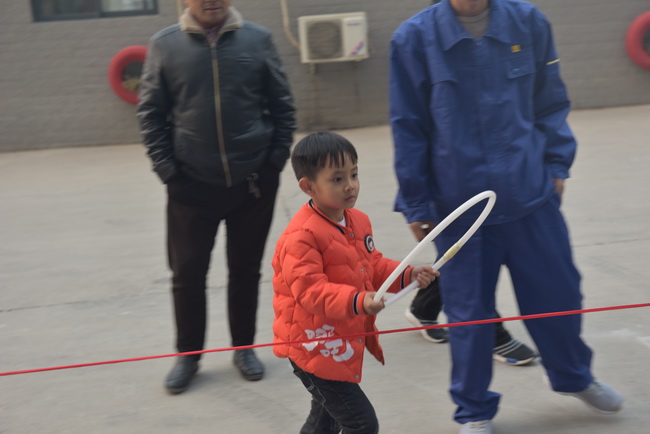 心博注册装载机客户参与游戏活动