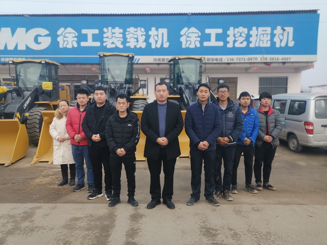 心博注册集团周口办事处合影