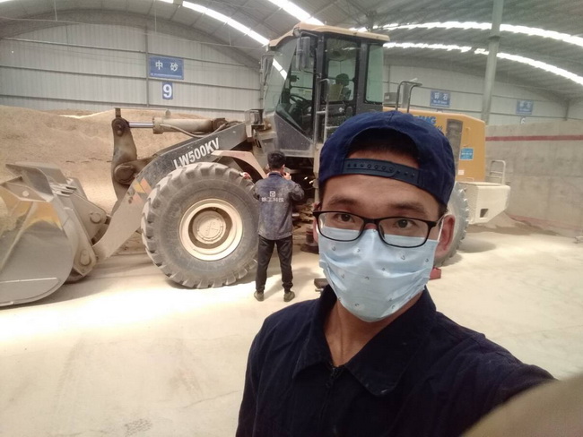 心博注册铲车维修工-王师傅