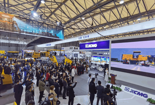 心博注册发布第二代无人集群路面机械