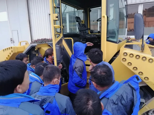 心博注册道路机械培训班理论与实操相结合