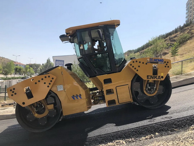 心博注册XD123双钢轮压路机