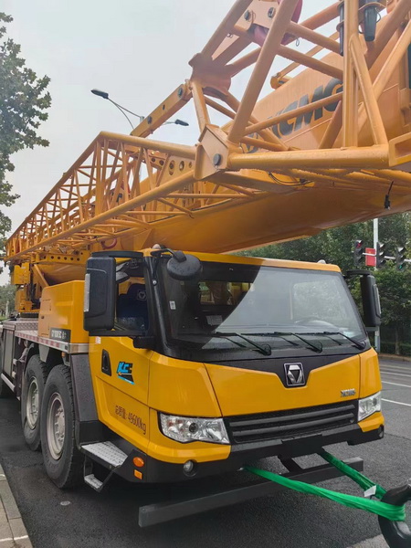 心博注册QY100K5C起重机交付河南李总
