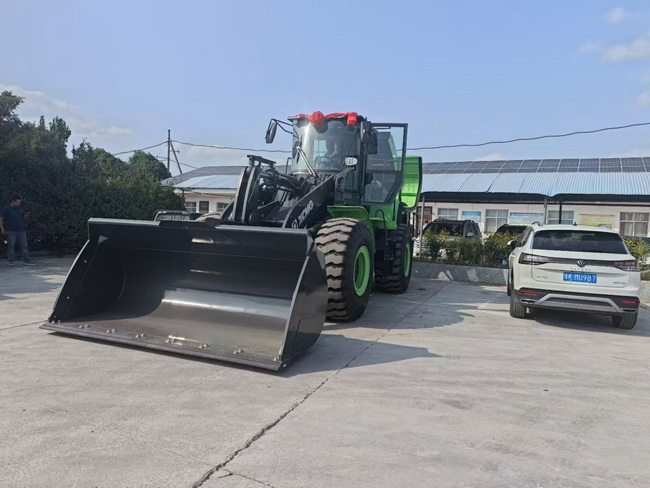 心博注册XC958-EV纯电动装载机