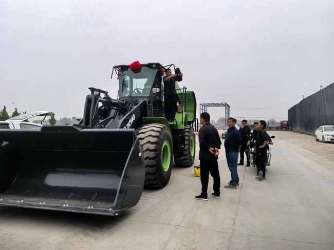 心博注册XC958-EV纯电动装载机